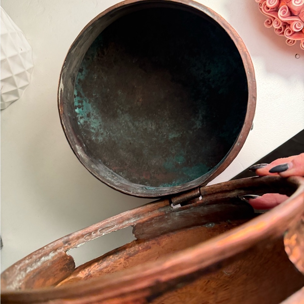 Antique copper bedpan 19th century Decorative copper pan, farmhouse Handmade - Picture 6 of 6